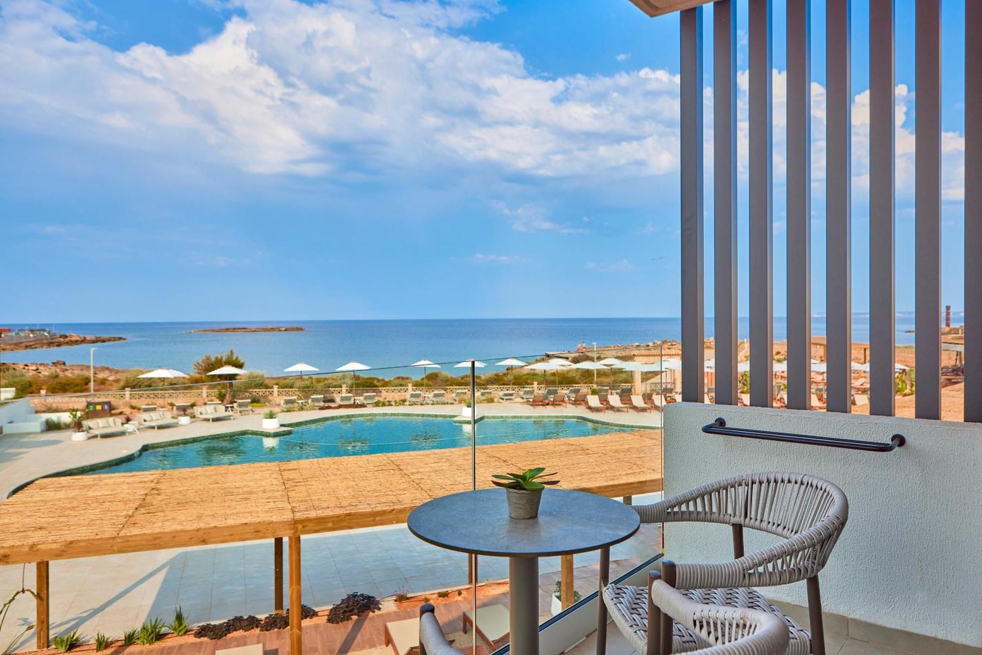 Universal Grand Leon & Spa Colonia de Sant Jordi Dış mekan fotoğraf
